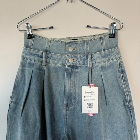 NWT Cider DOUBLE HIGH RISE SOLID BUTTON Wide Leg Jeans Light / Medium Wash - Picture 12 of 13